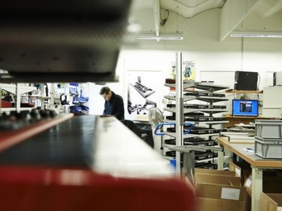 探秘 Nord 斯德哥爾摩工廠 從經典音色到網絡設計，音樂科技的創新與傳承